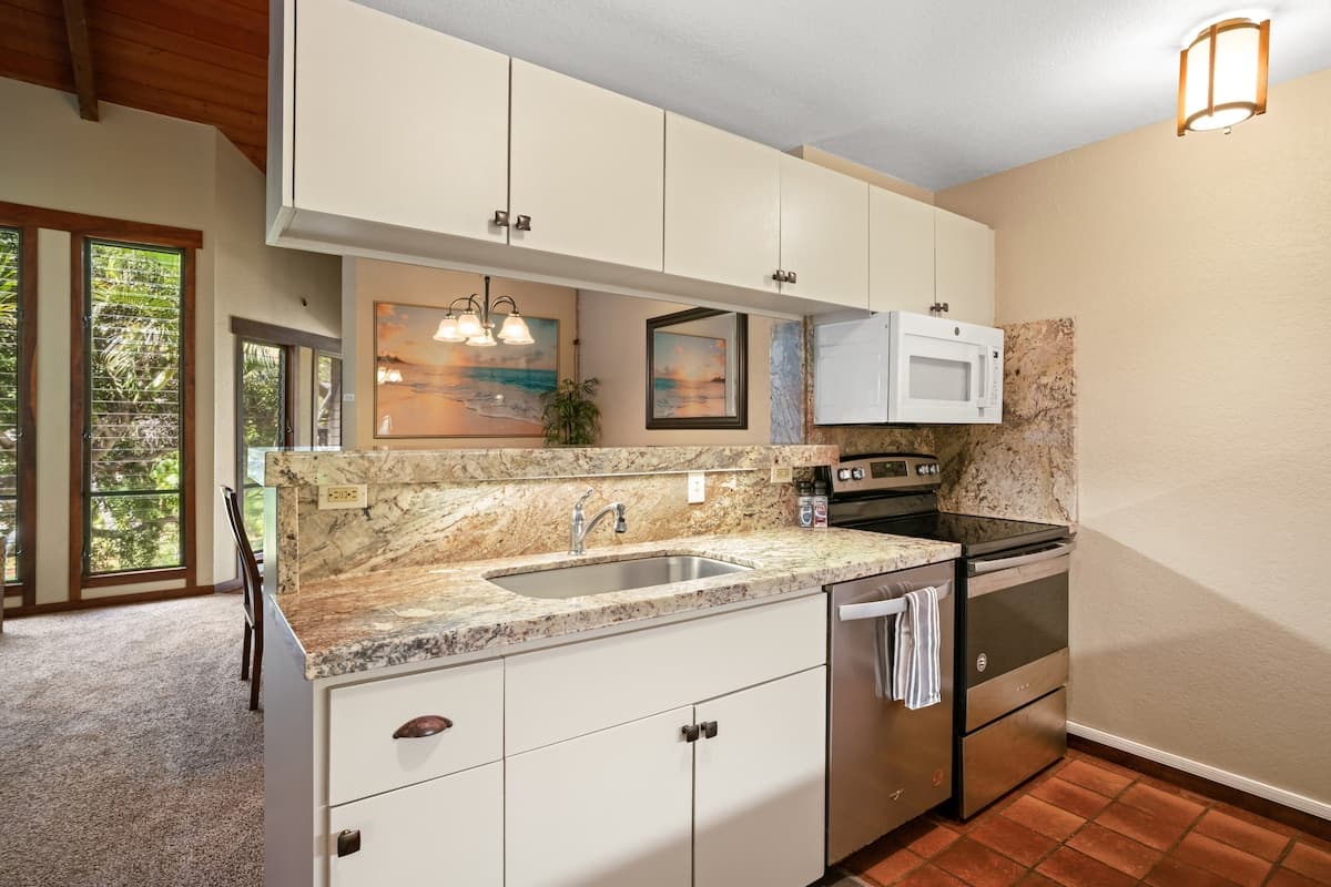 Condo in Koloa · ★4.92 · 2 bedrooms · 2 beds · 2 baths - Photo 4