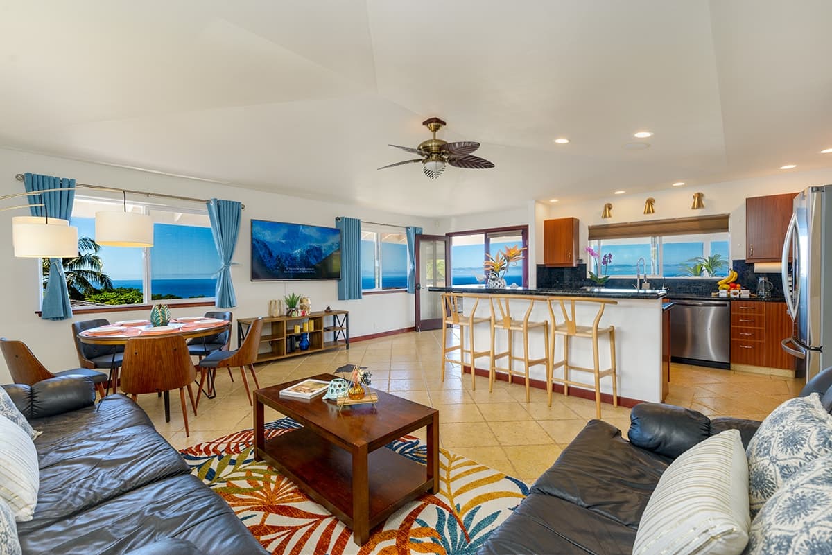 Home in Kailua-Kona · ★5.0 · 2 bedrooms · 2 beds · 2.5 baths - Photo 1