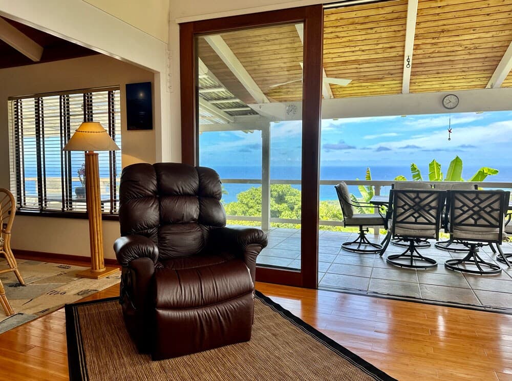 Home in Kailua-Kona · ★4.84 · 2 bedrooms · 5 beds · 2 baths - Photo 5