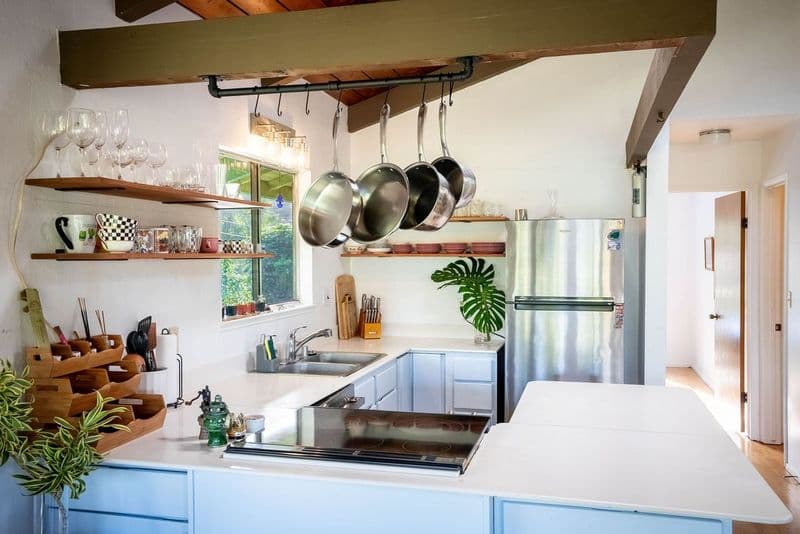 Home in Hanalei · ★5.0 · 2 bedrooms · 2 beds · 1.5 baths - Photo 5