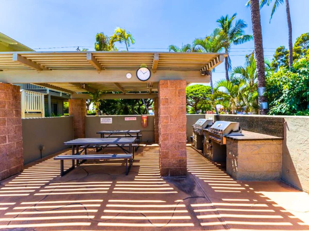 100 steps from the beach! Tranquil Seaside Oasis - Photo 3