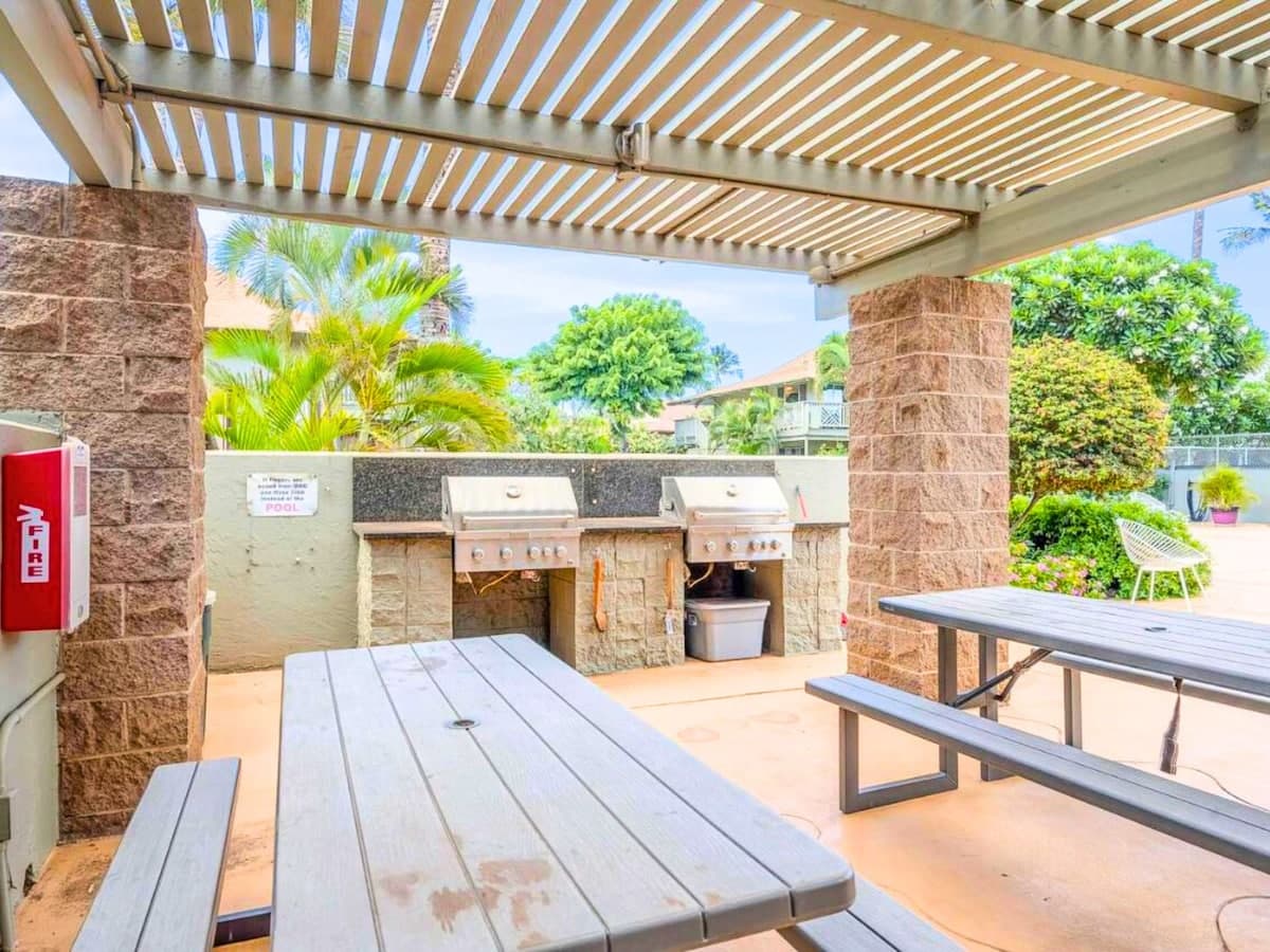 100 steps from the beach! Tranquil Seaside Oasis - Photo 2
