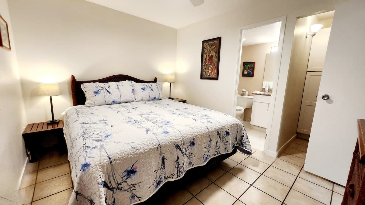 Condo in Kihei · ★4.91 · 2 bedrooms · 4 beds · 2 private baths - Photo 2
