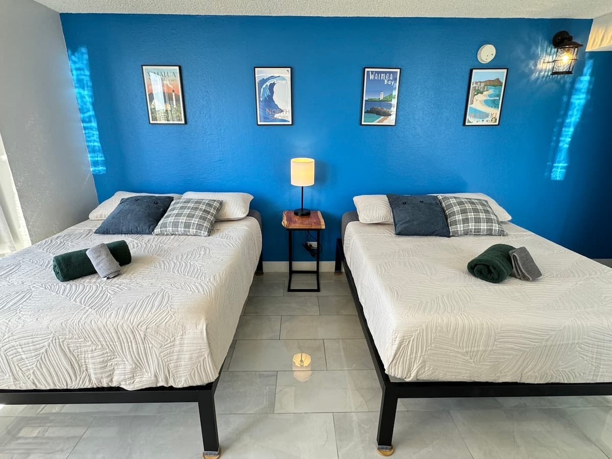 Condo in Honolulu · ★4.58 · Studio · 2 beds · 1 shared bath - Photo 1