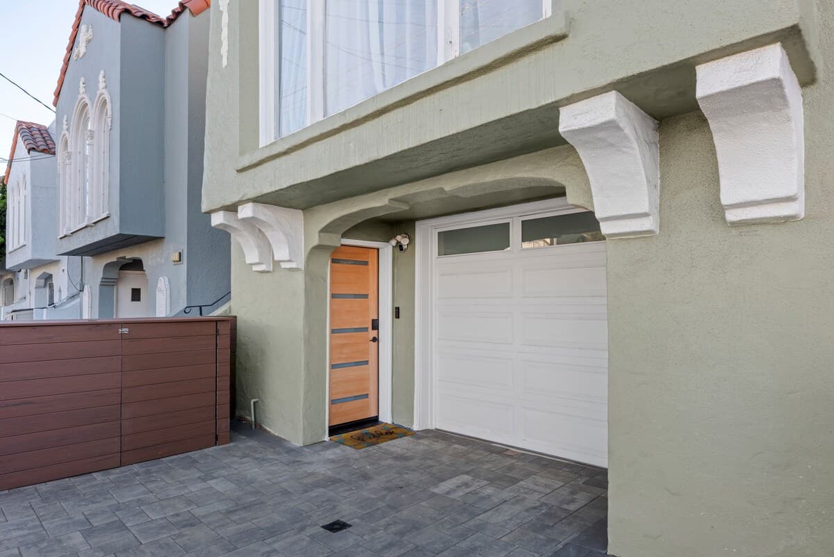 Sweet Sunset Suite (3bd/1ba, Beach in 4 Blocks) - Photo 3