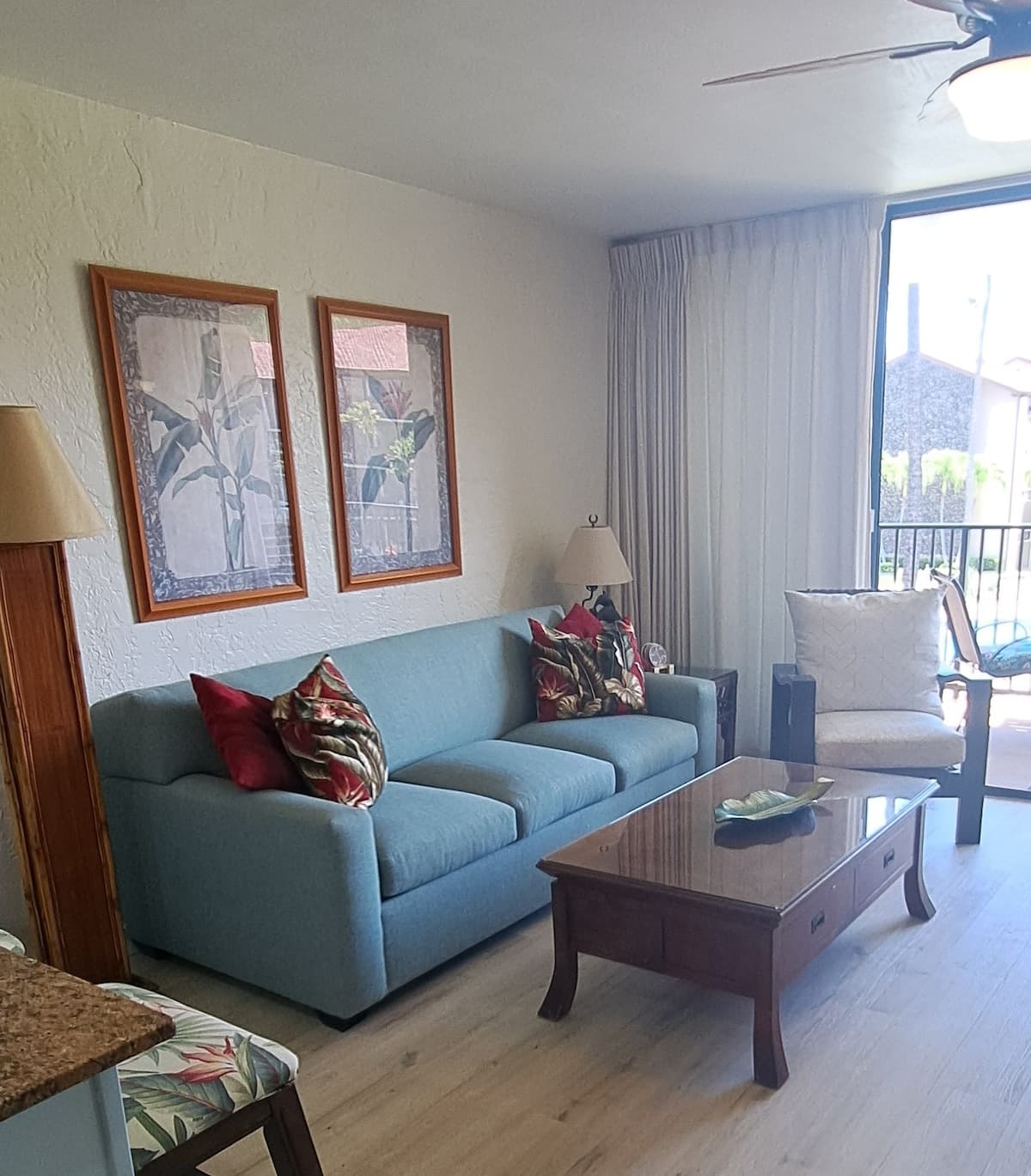 Condo in Lahaina · ★4.99 · 1 bedroom · 2 beds · 1 bath - Photo 2