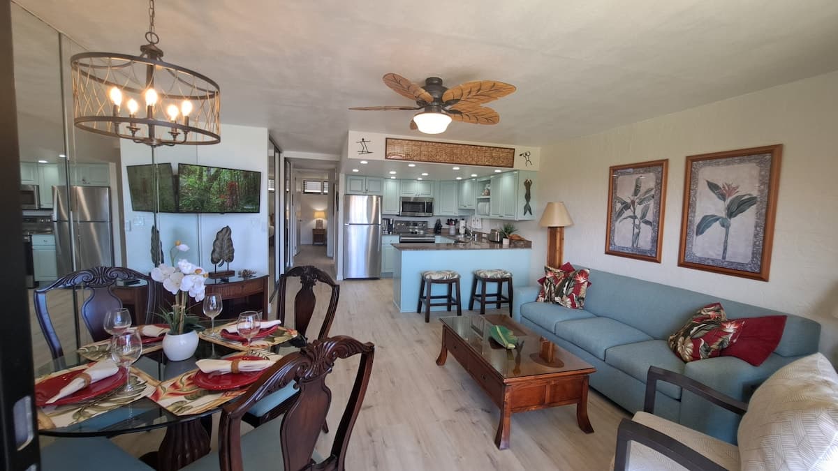 Condo in Lahaina · ★4.99 · 1 bedroom · 2 beds · 1 bath - Photo 5
