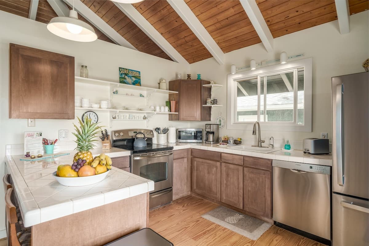 Guesthouse in Haiku-Pauwela · ★4.93 · 2 bedrooms · 3 beds · 1 bath - Photo 5