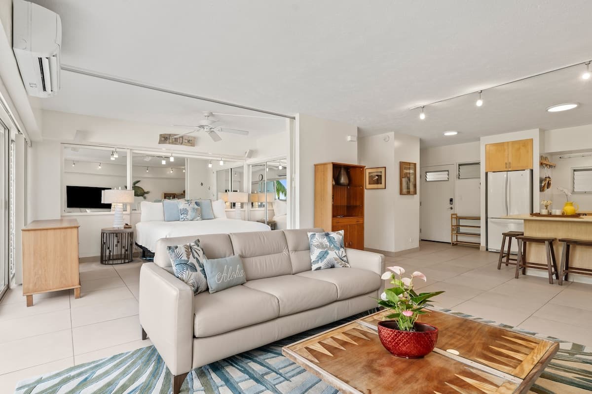 Ocean View Beachfront Luxury at Waikiki Shore #303 - Photo 5