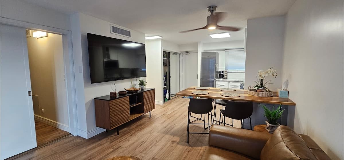 New 2 Bedroom Condo! - Photo 3