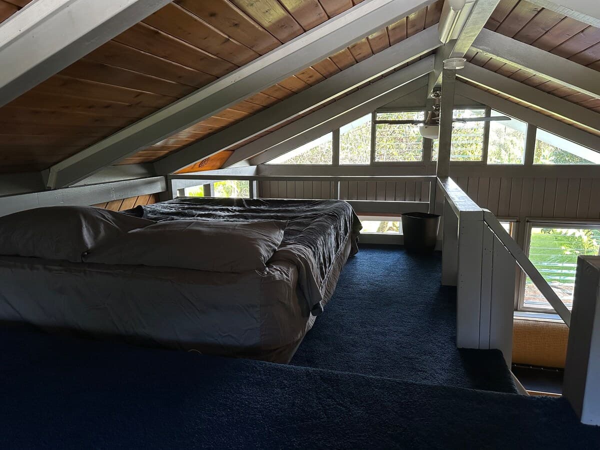 Home in Hilo · ★5.0 · 1 bedroom · 2 beds · 1 private bath - Photo 5