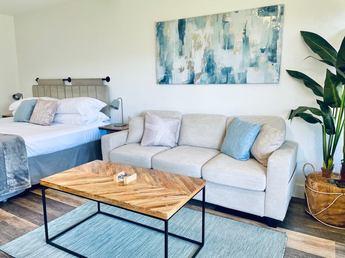 Across from Beach, Clean Condo with Pool & BBQ! - Photo 2