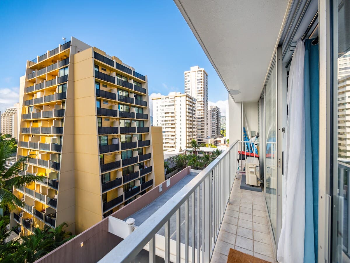 Minutes Away from Beach! Sea-N-Waikiki Condo! - Photo 2