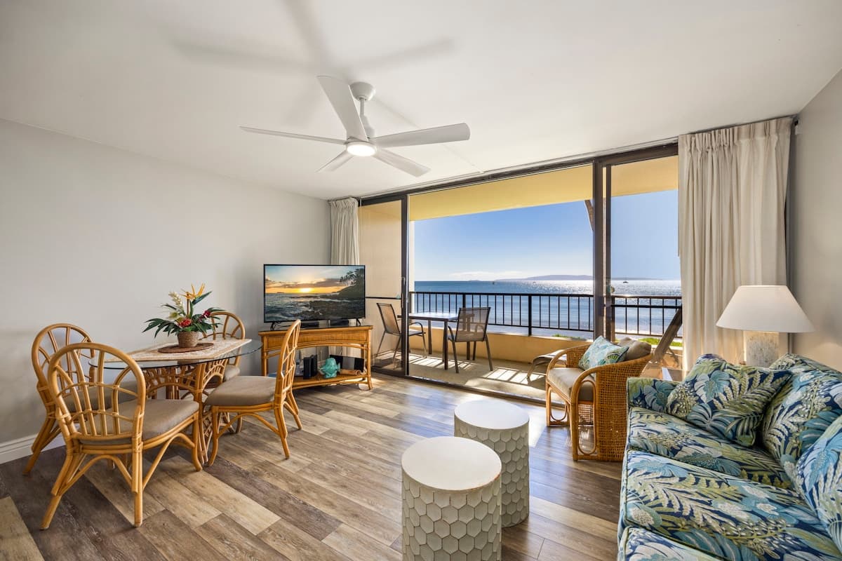 Condo in Kihei · ★4.89 · 1 bedroom · 1 bed · 1 bath - Photo 4