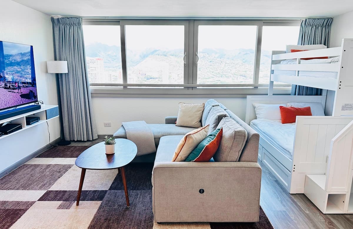 35FL-Newly Renovated Hidden Gem 1BR / Waikiki - Photo 2