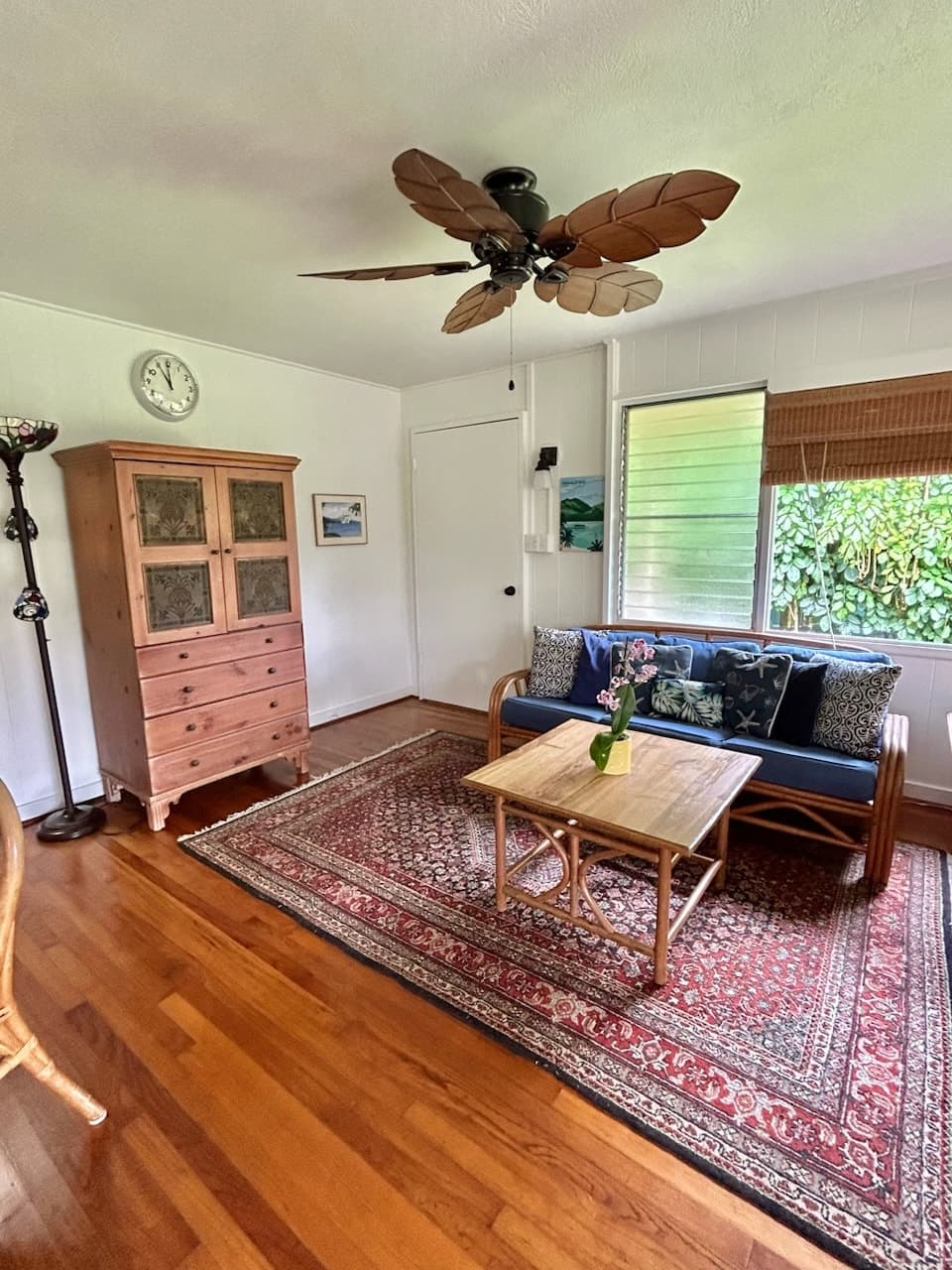 Home in Hanalei · ★4.89 · 2 bedrooms · 2 beds · 1 bath - Photo 3