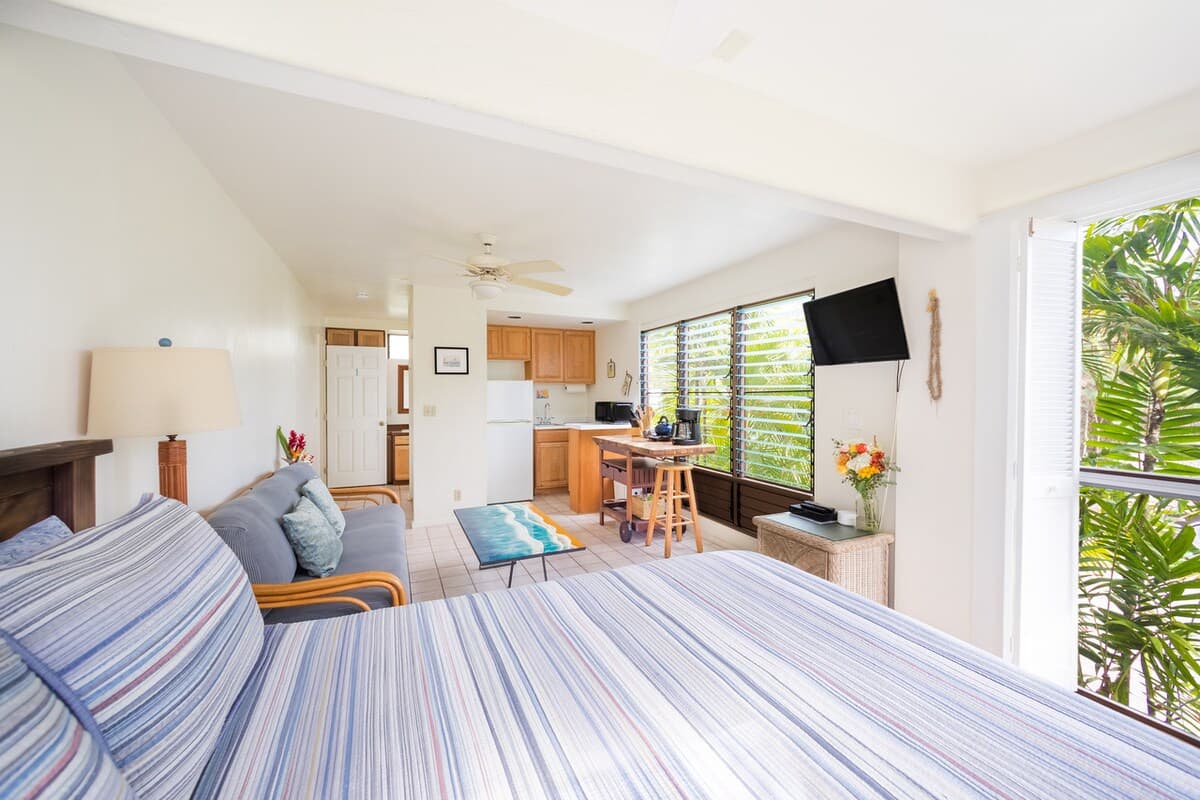 Condo in Kailua-Kona · ★4.81 · 1 bedroom · 1 bed · 1 bath - Photo 3