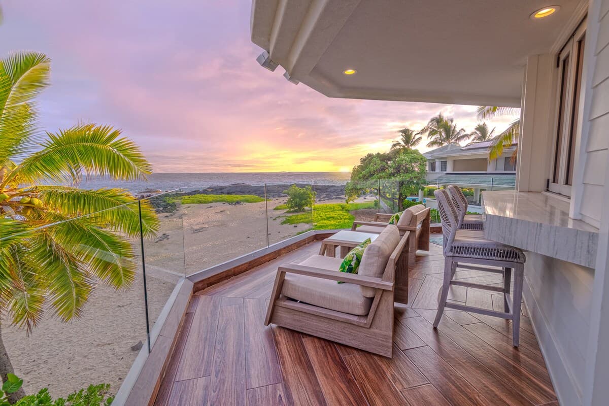 Home in Kailua-Kona · ★5.0 · 5 bedrooms · 7 beds · 6 baths - Photo 5