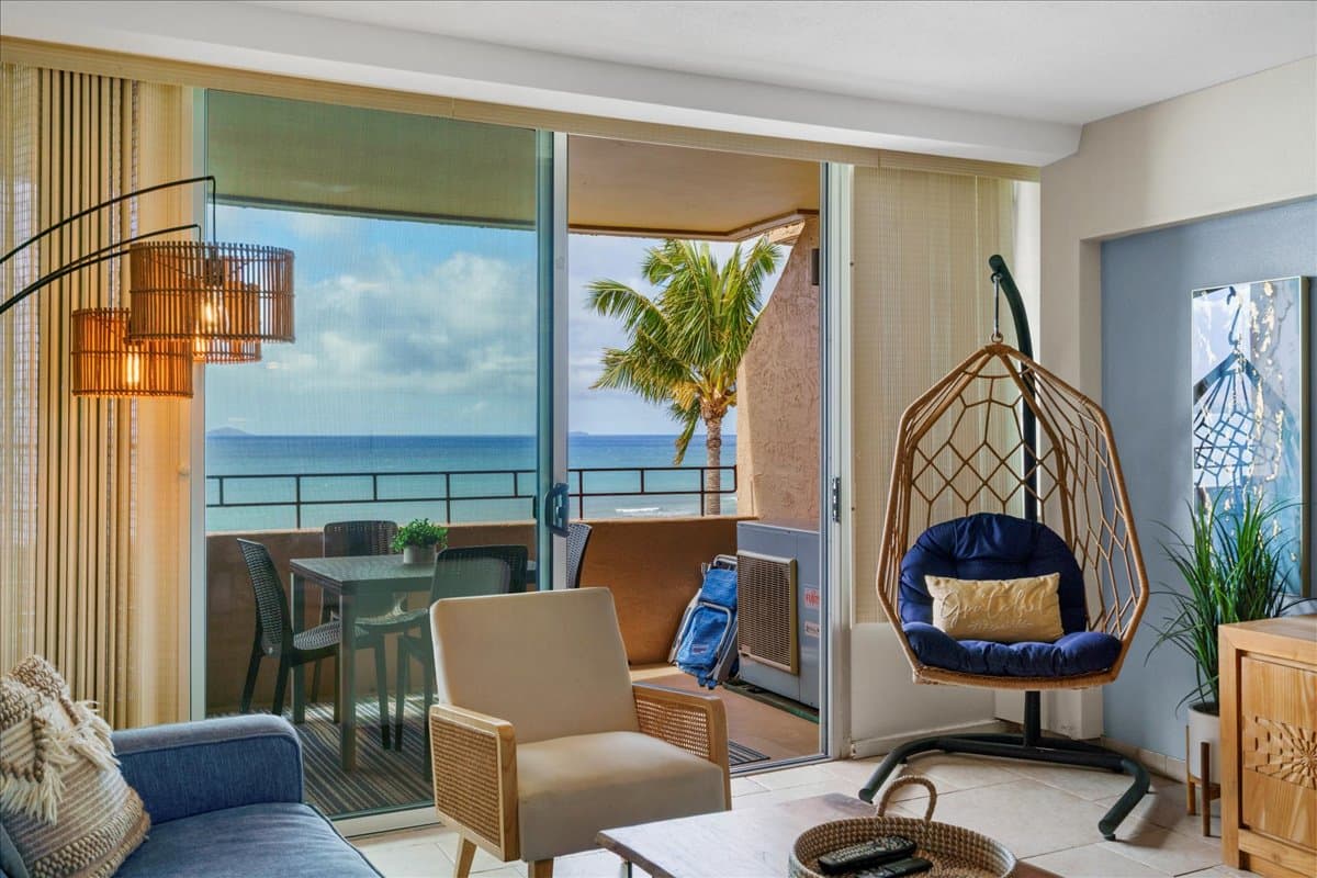 Luxury Remodeled Oceanfront—Huge Views— Sleeps 6 - Photo 4