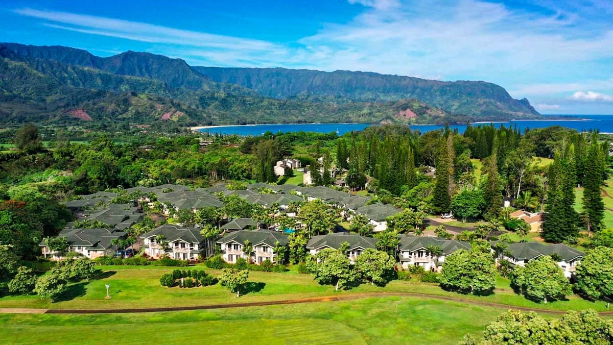 Villa in Princeville · ★4.5 · 3 bedrooms · 3 beds · 3 shared baths - Photo 2