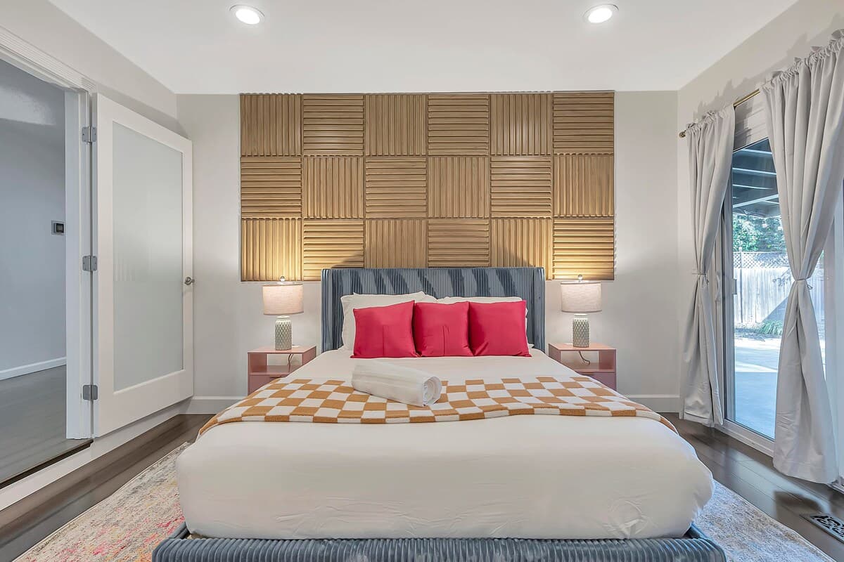 Downtown San Jose Home with Hot Tub & Pool Table - Photo 4
