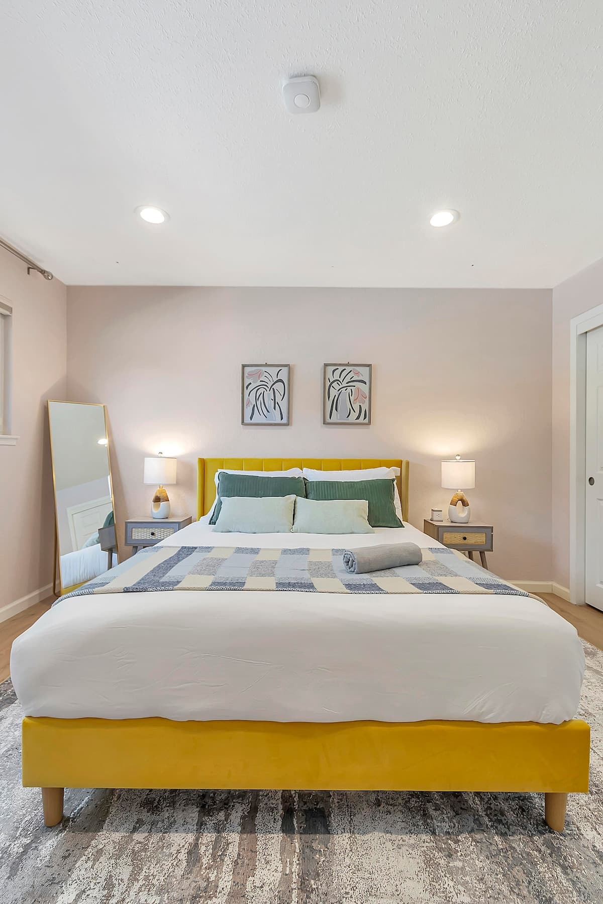 Downtown San Jose Home with Hot Tub & Pool Table - Photo 2