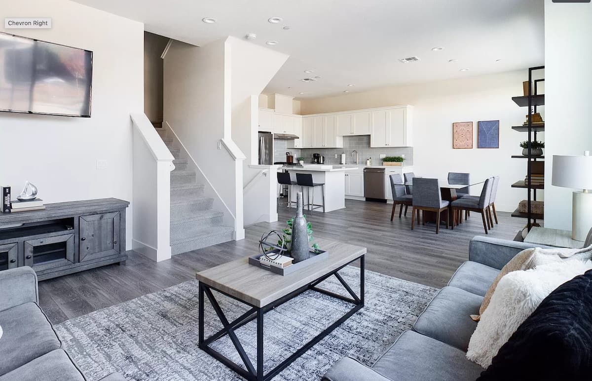 Stylish home near SAP Center & downtown - Photo 1