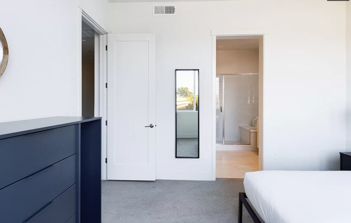 Stylish home near SAP Center & downtown - Photo 2