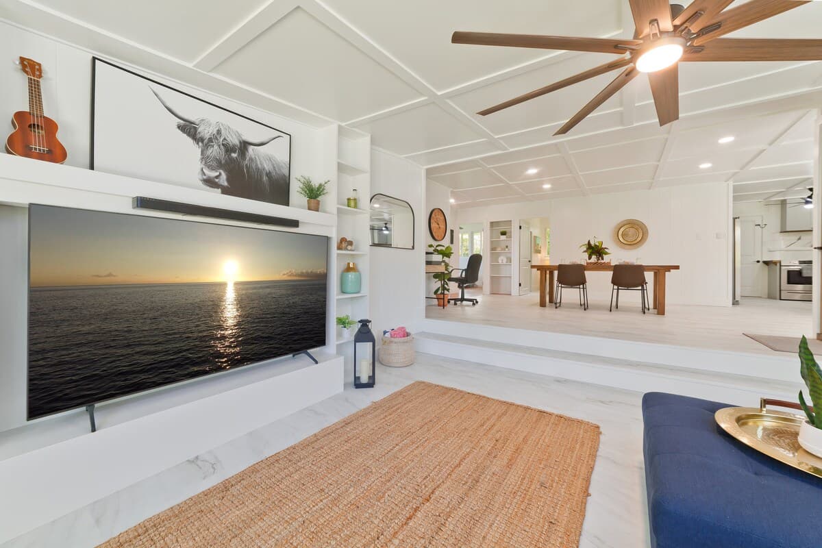 Home in Kealakekua · ★5.0 · 4 bedrooms · 7 beds · 1 private bath - Photo 2