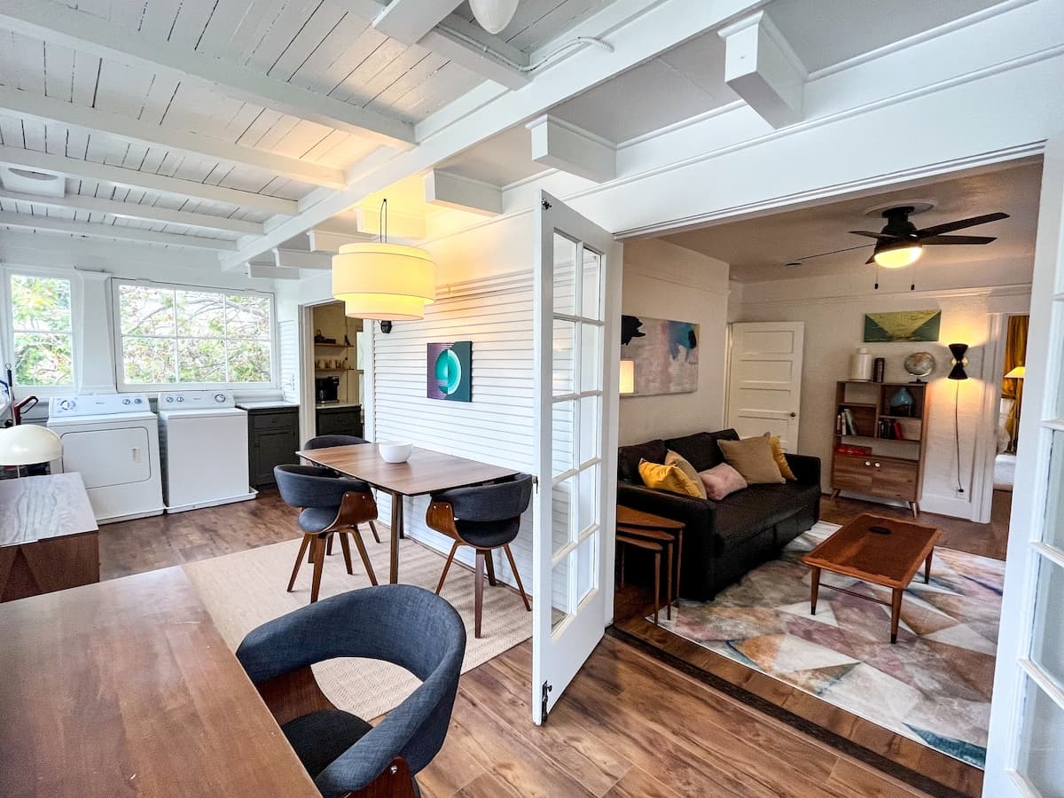 Redwood view Apartment - Photo 1