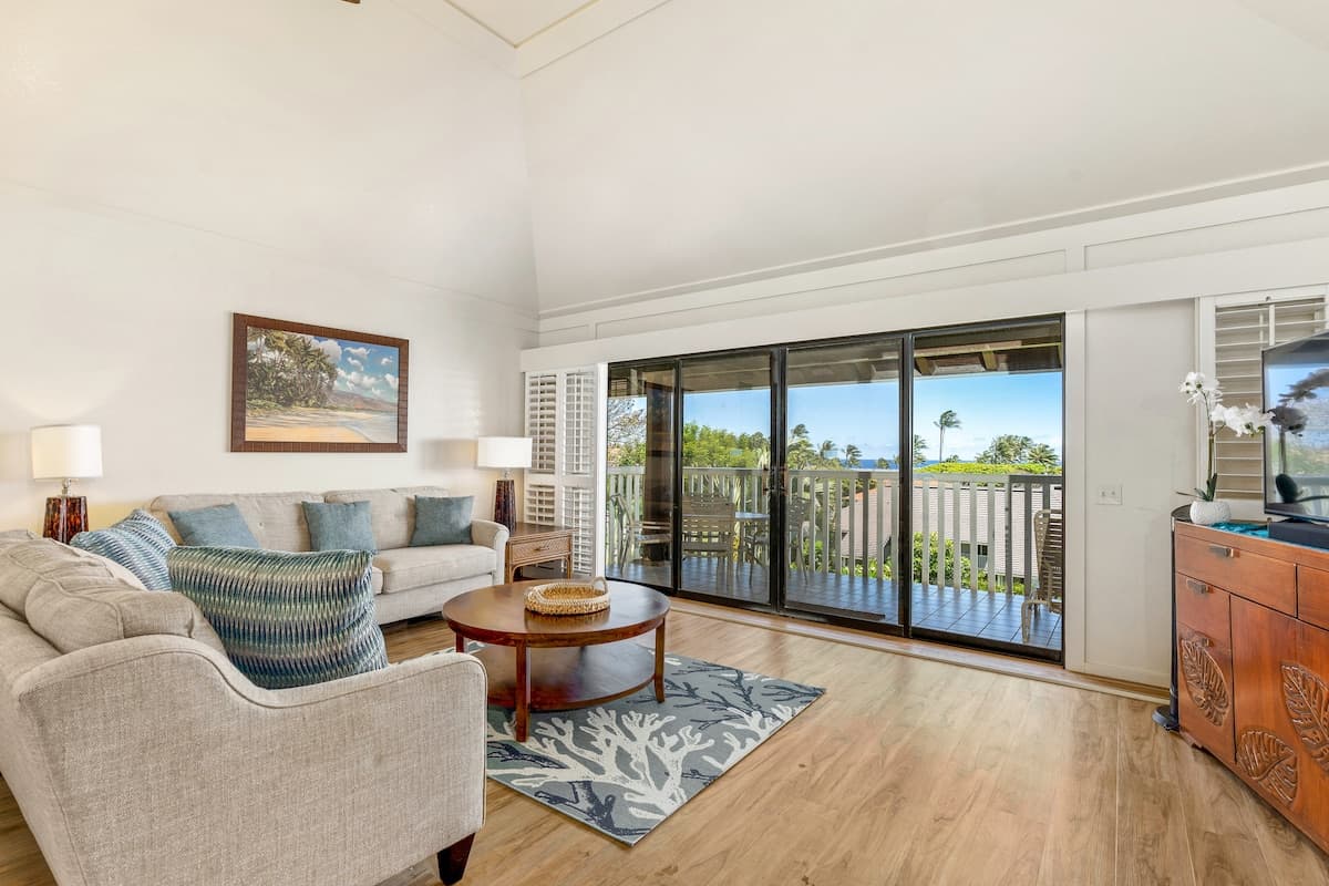 2/2 Partial Ocean View w/AC, Kiahuna Poipu Beach - Photo 2