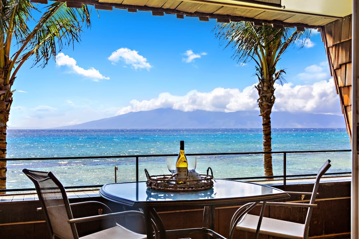 Maui Full Oceanfront Paradise - Photo 1