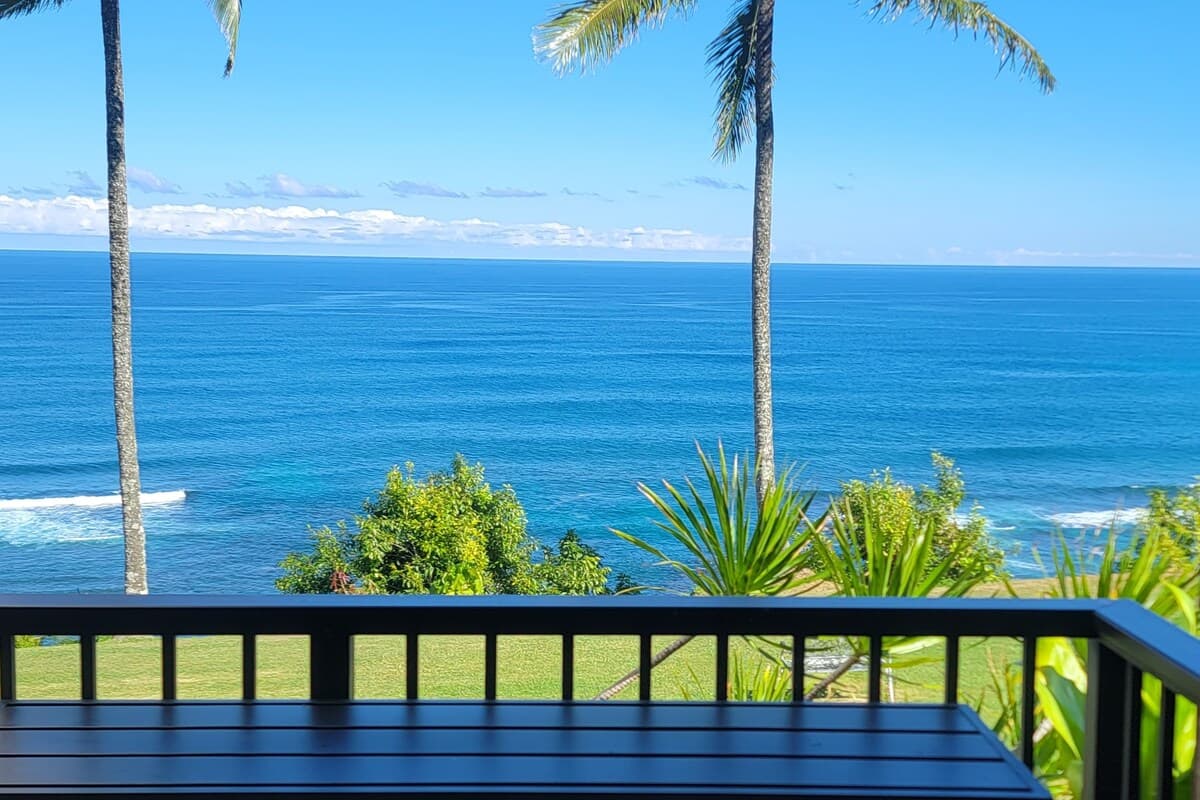 Oceanfront, Modern 2 bed w/ Panoramic Views, AC - Photo 5