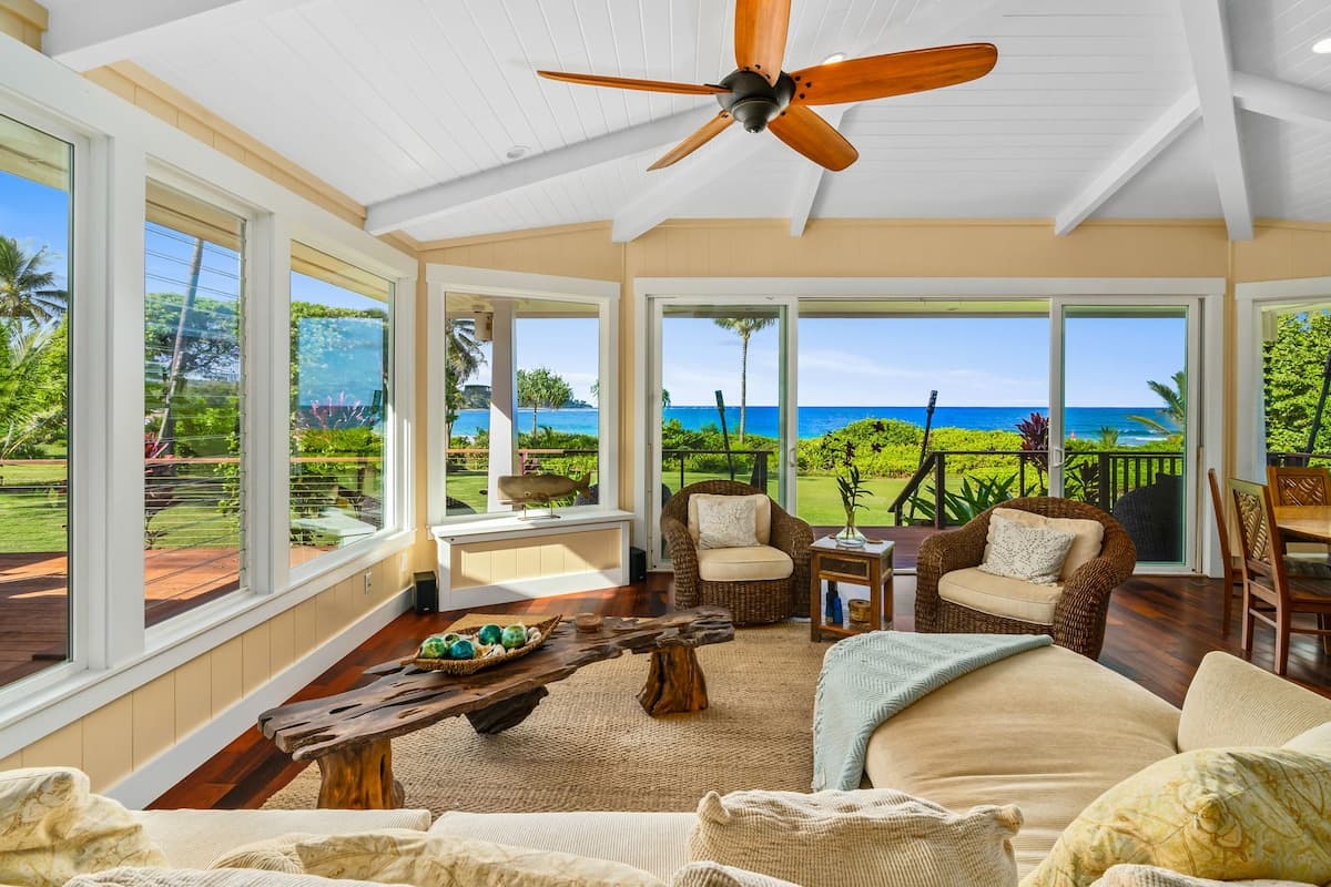 Home in Anahola · ★4.91 · 4 bedrooms · 6 beds · 4 baths - Photo 3