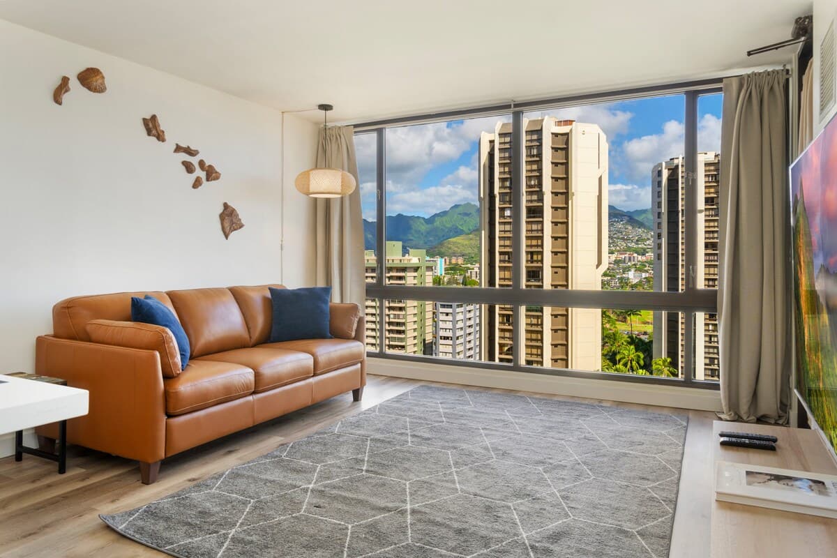 17th-Floor Views 2 Blocks from Beach - Photo 2