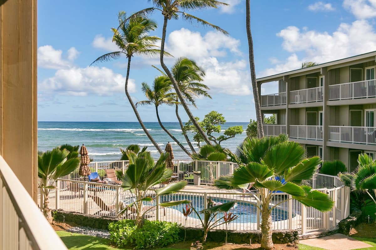 Home in Kapaa · ★4.85 · 3 bedrooms · 4 beds · 2.5 baths - Photo 1