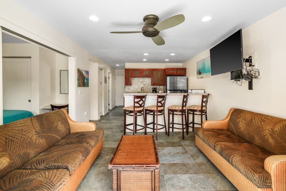 Home in Kapaa · ★4.85 · 3 bedrooms · 4 beds · 2.5 baths - Photo 3
