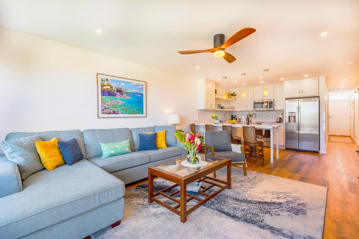 North Shore retreat w/ lanai & beach access - Photo 3