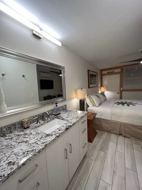 Condo in Kihei · ★4.91 · 2 bedrooms · 3 beds · 2 baths - Photo 4