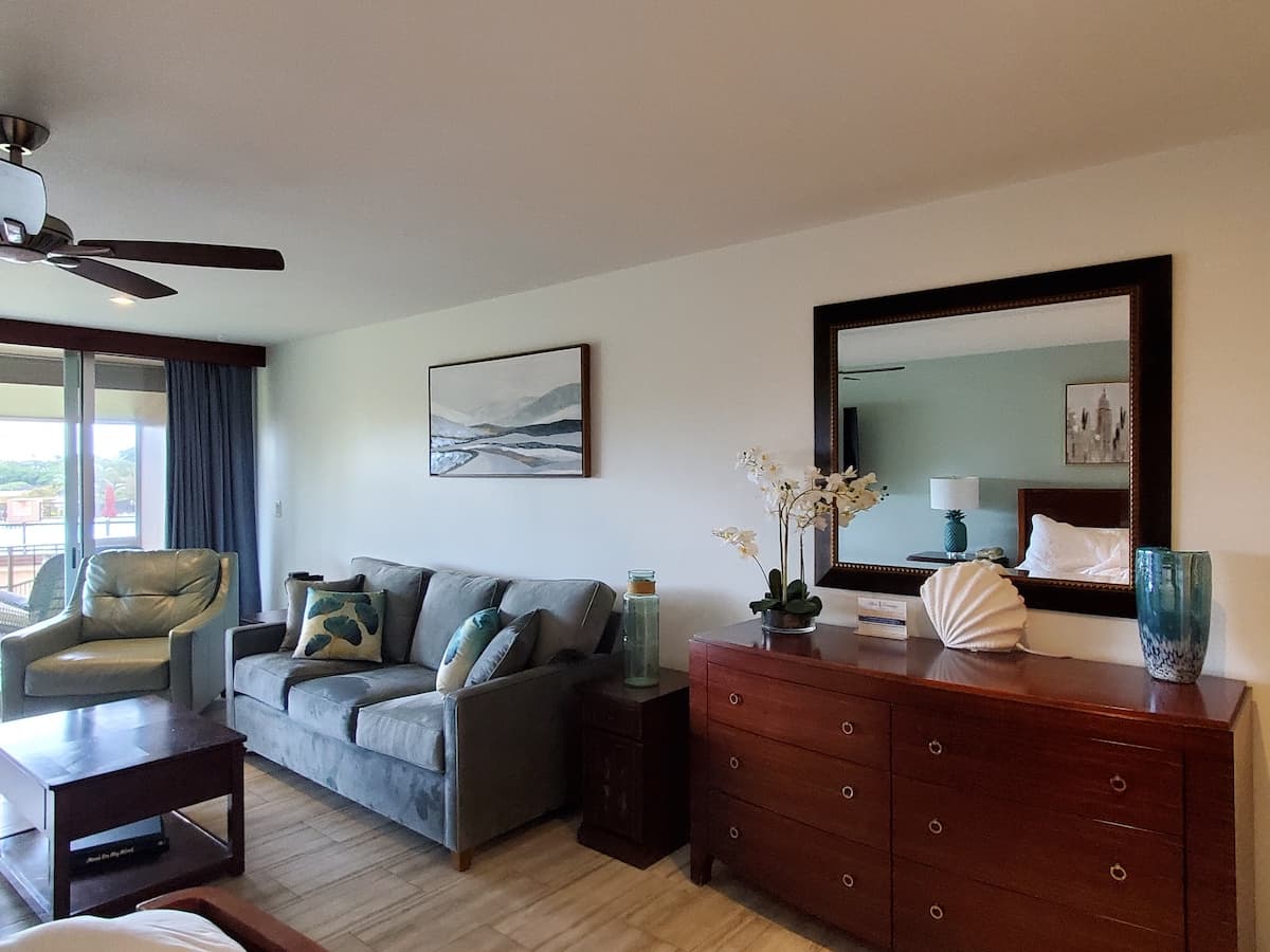 Condo in Lahaina · ★5.0 · Studio · 2 beds · 1 bath - Photo 5