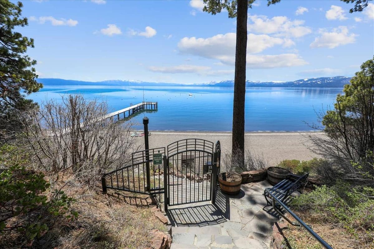 Peaceful Tahoe Townhome with Private Beach Access - Photo 4