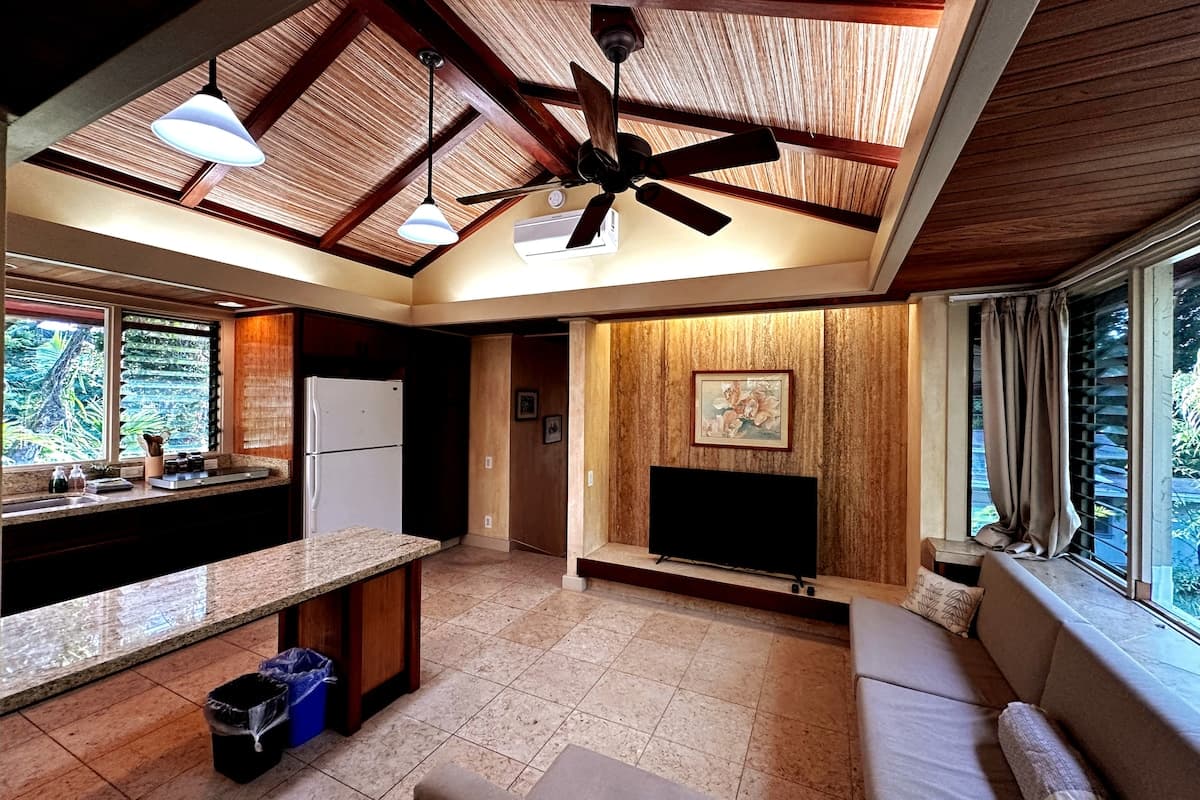 Zen Cozy Private Vacation House - Photo 1