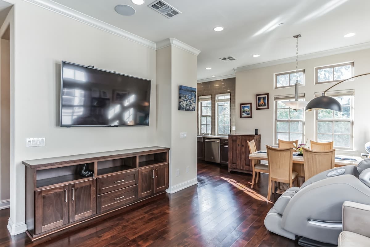 Silicon Valley Luxury Townhome, Private Oasis - Photo 3