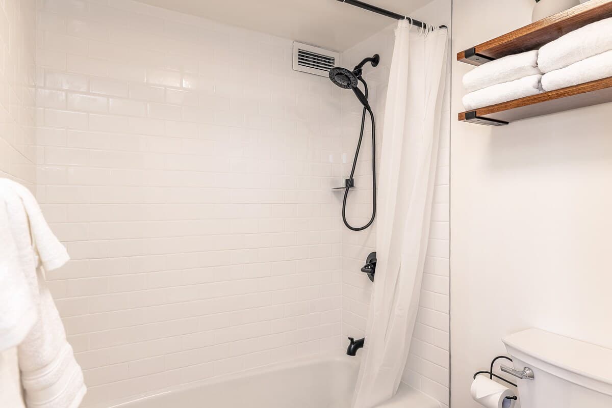 Quaint Studio in Central Waikiki - Photo 5