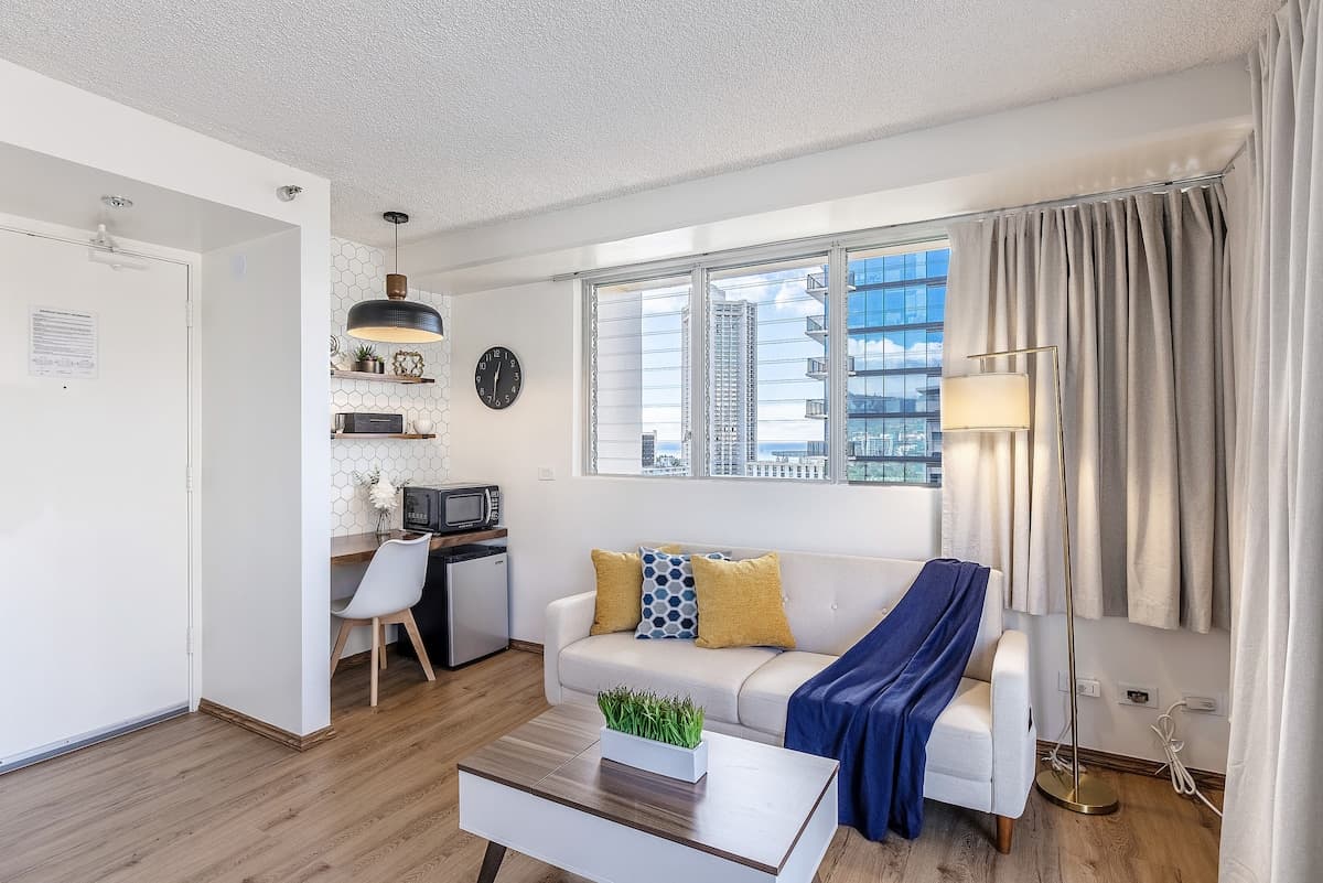 Quaint Studio in Central Waikiki - Photo 1