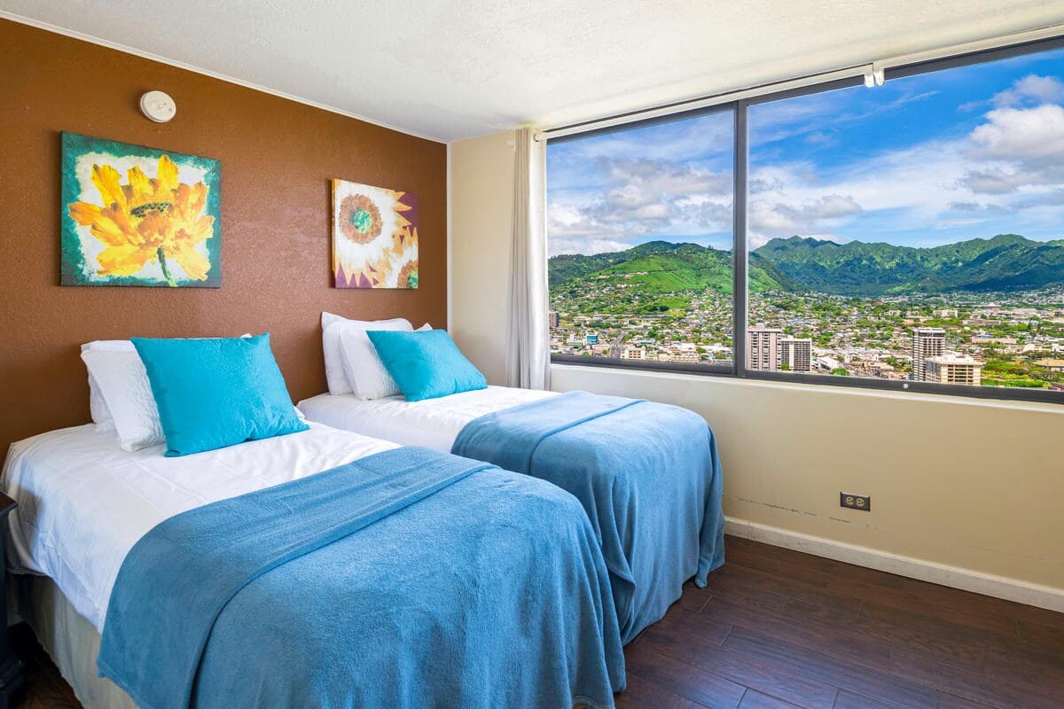 HM PH 303 Comfy Penthouse in Waikiki - Sleeps 6 - Photo 2