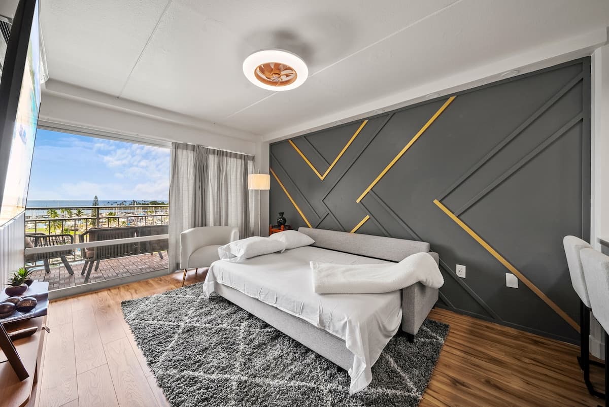Renovated Ocean View 1 bdrm Unit @ the Ilikai - Photo 4