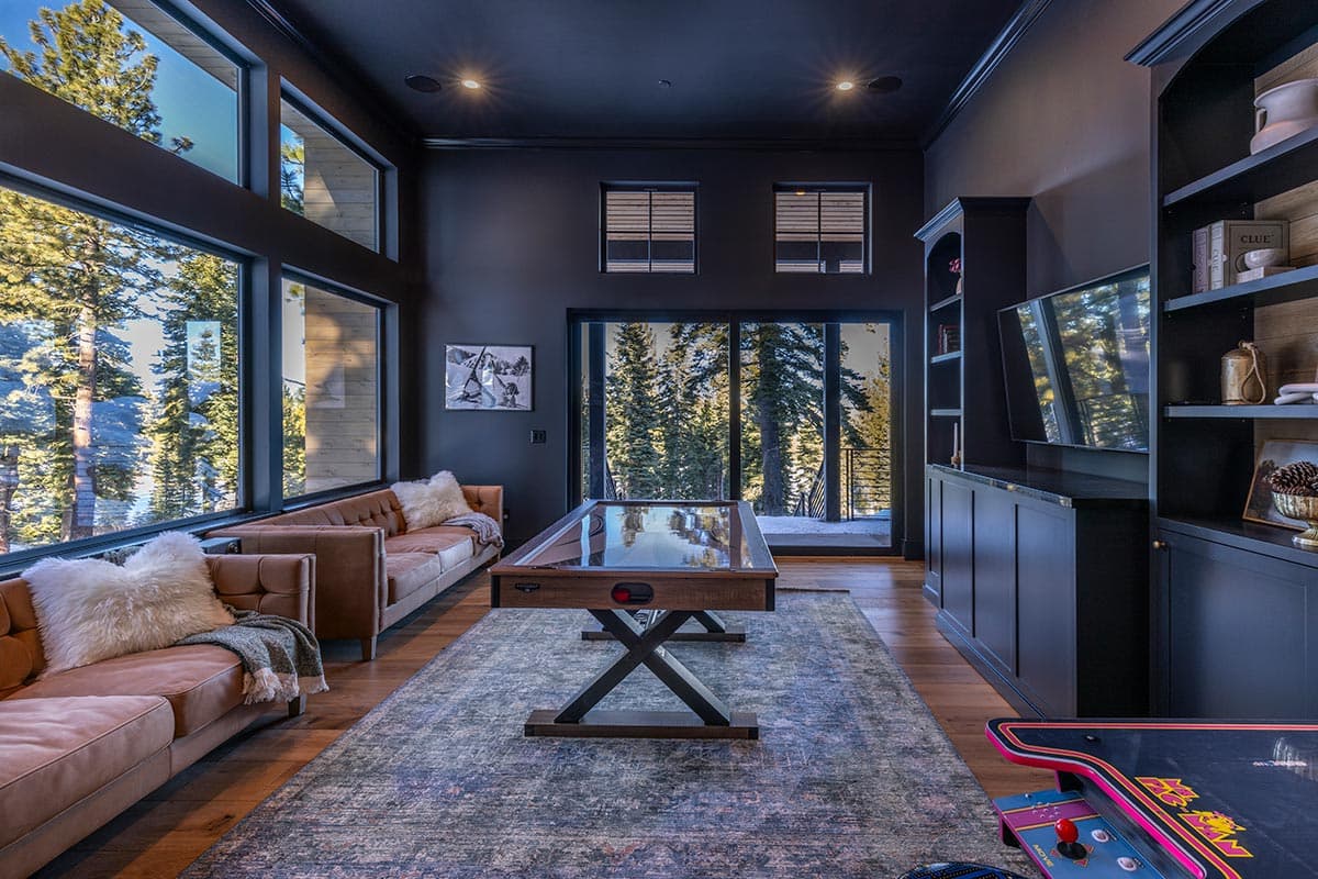 Golf Course Mansion w/ Game Room & Mountain Views - Photo 4