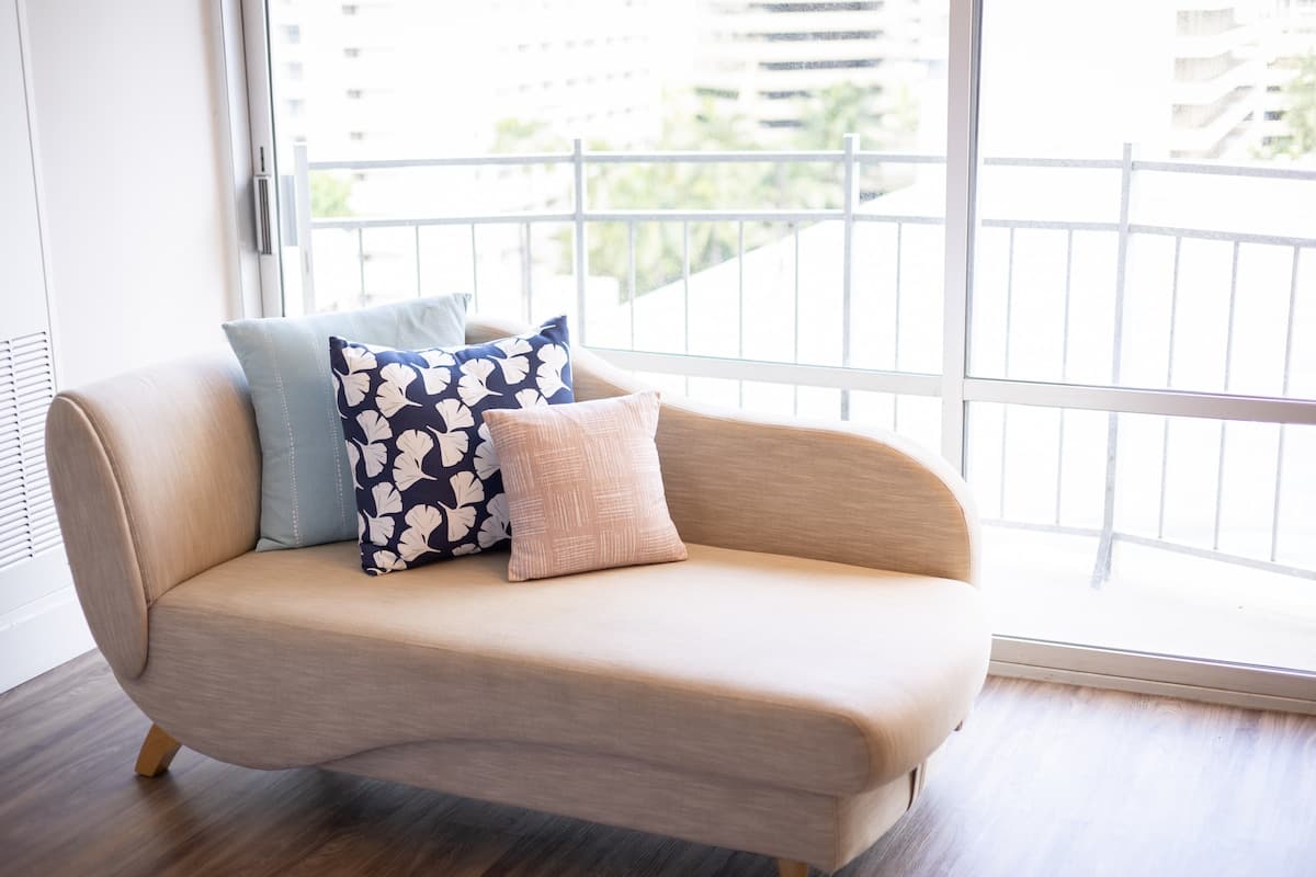 Condo in Honolulu · ★4.84 · Studio · 1 bed · 1 private bath - Photo 2