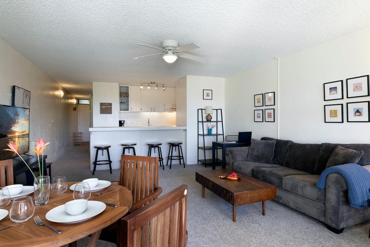 Condo in Kailua-Kona · ★4.84 · 1 bedroom · 1 bed · 1 private bath - Photo 1